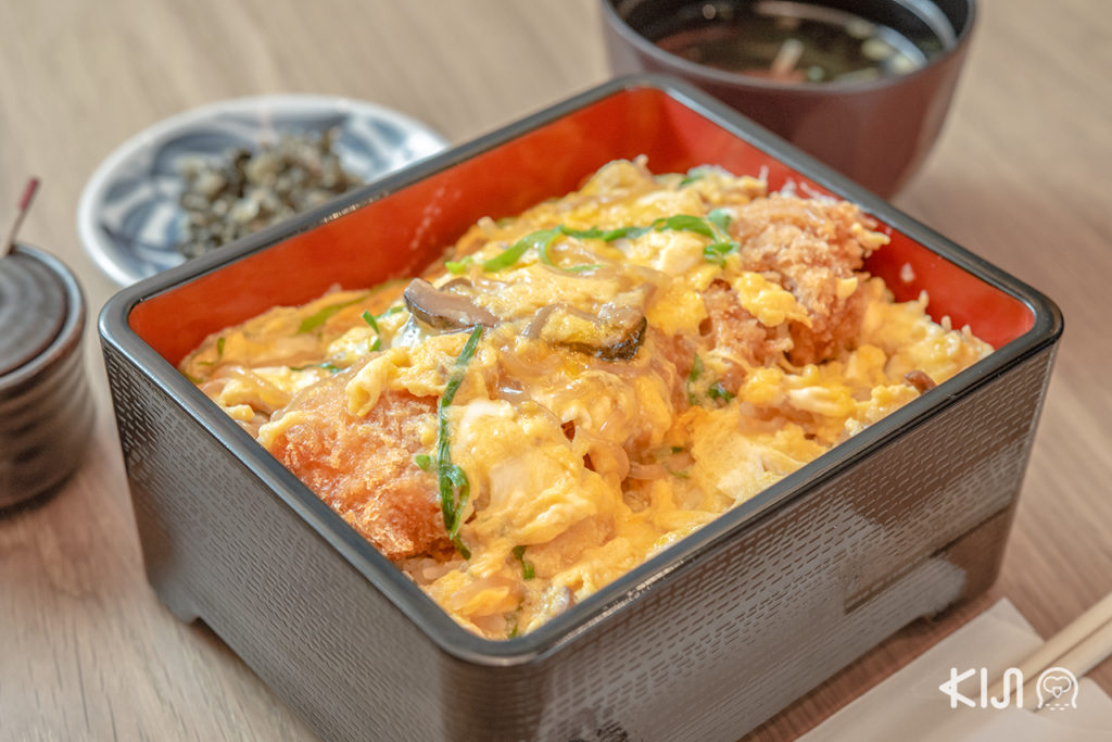 Katsukura - เมนู Pork Tenderloin Cutlet on Boxed Rice with Miso-Soup