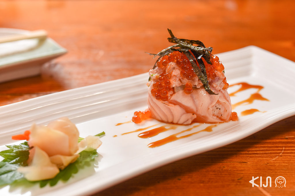 Nihon Sushi - Nihon Nogiri (150 บาท) แซลมอนเบิร์นไฟไส้ทูน่าสับ
