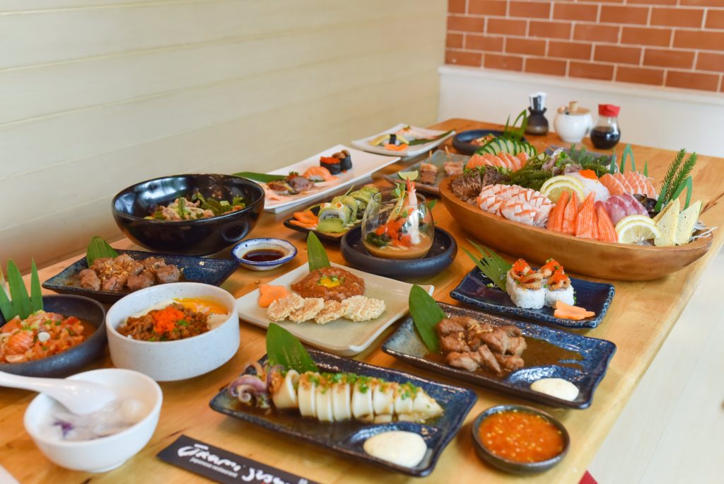 OKAMI SUSHI SRINAKARIN BUFFET - Japanese Delicatessen ใน เขต ประเวศ