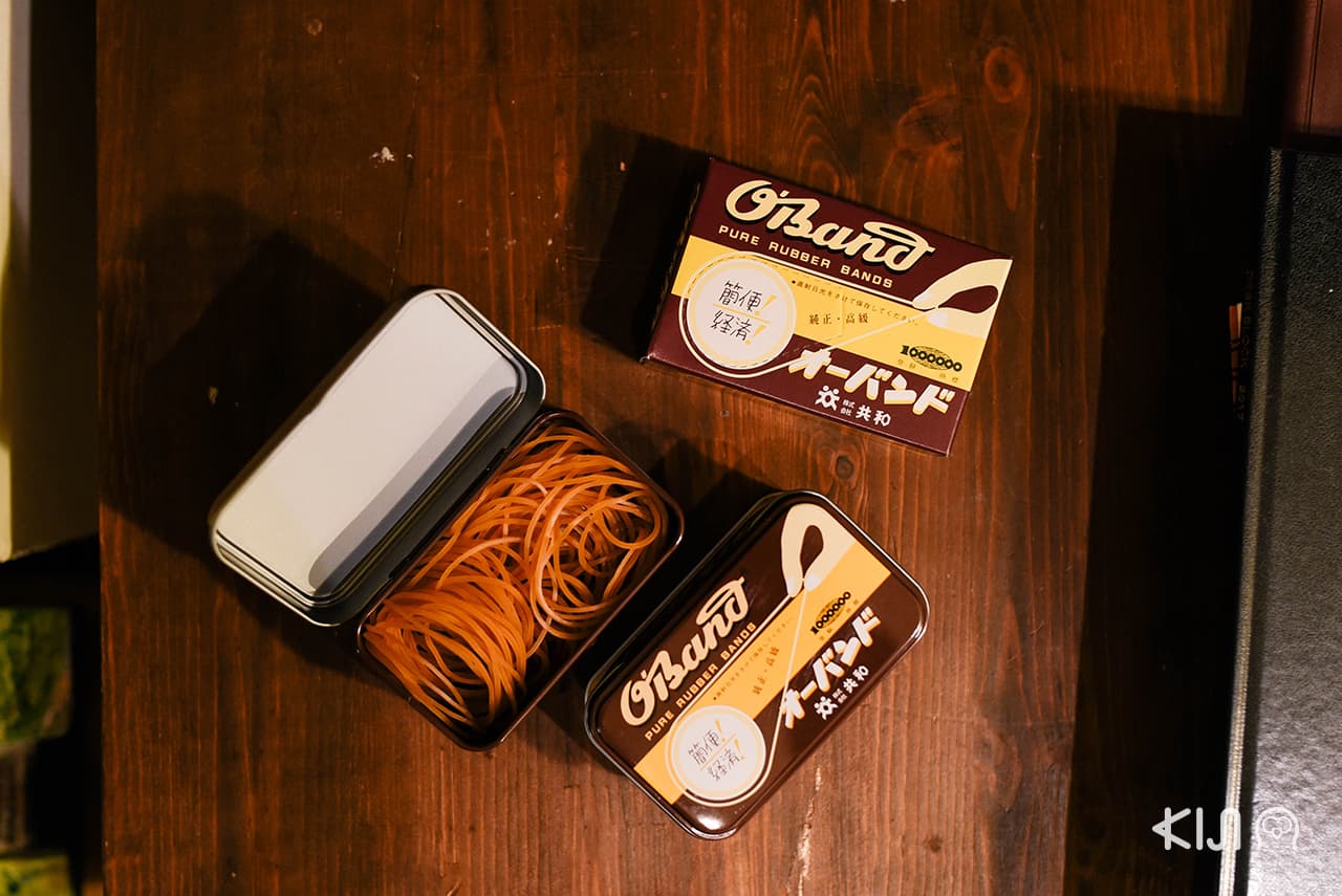 ของหาชมยากอย่างหนังยางในกล่องเหล็ก ก็มีจำหน่ายที่ 36 Sublo