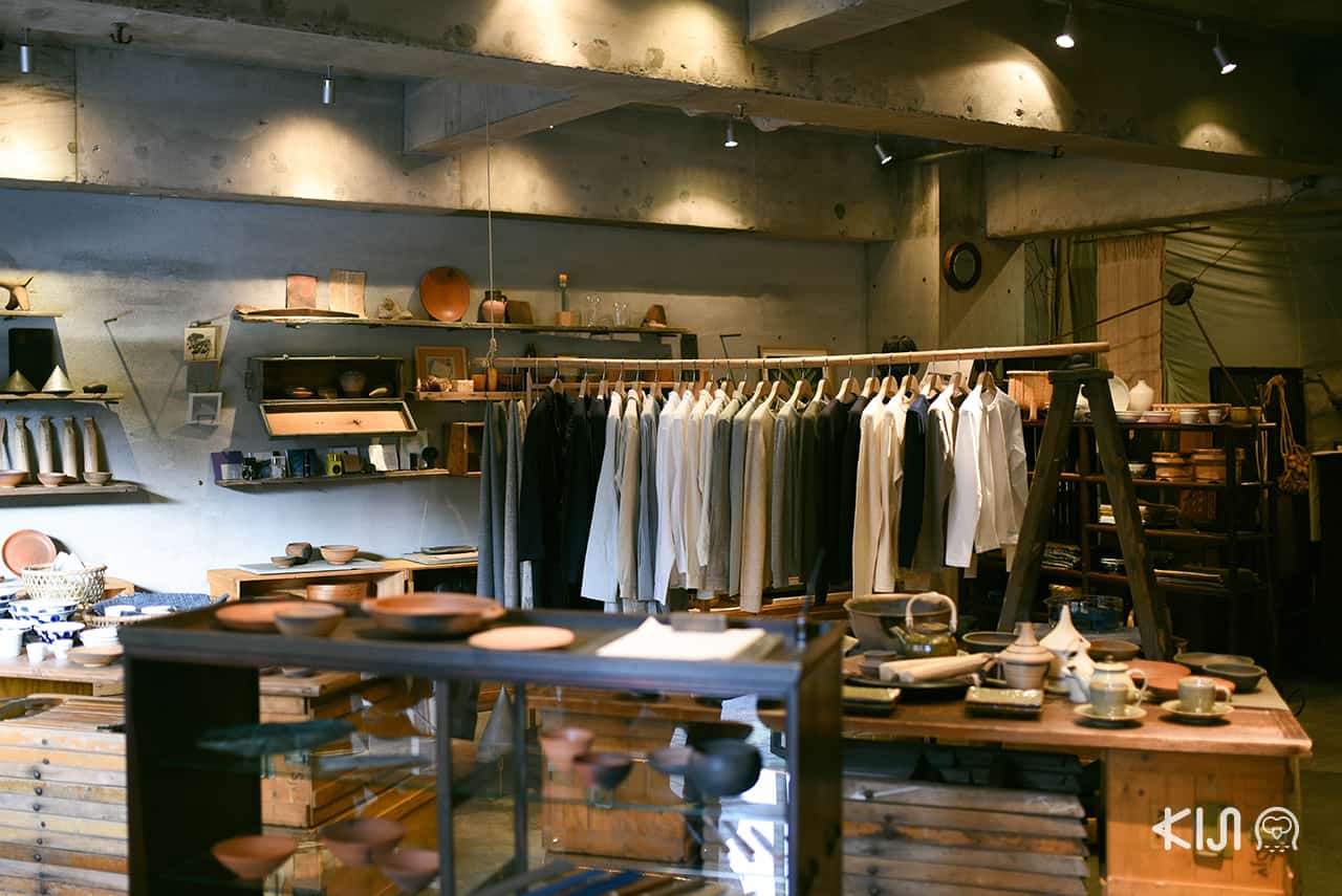 บรรยากาศภายในร้าน Out Bound