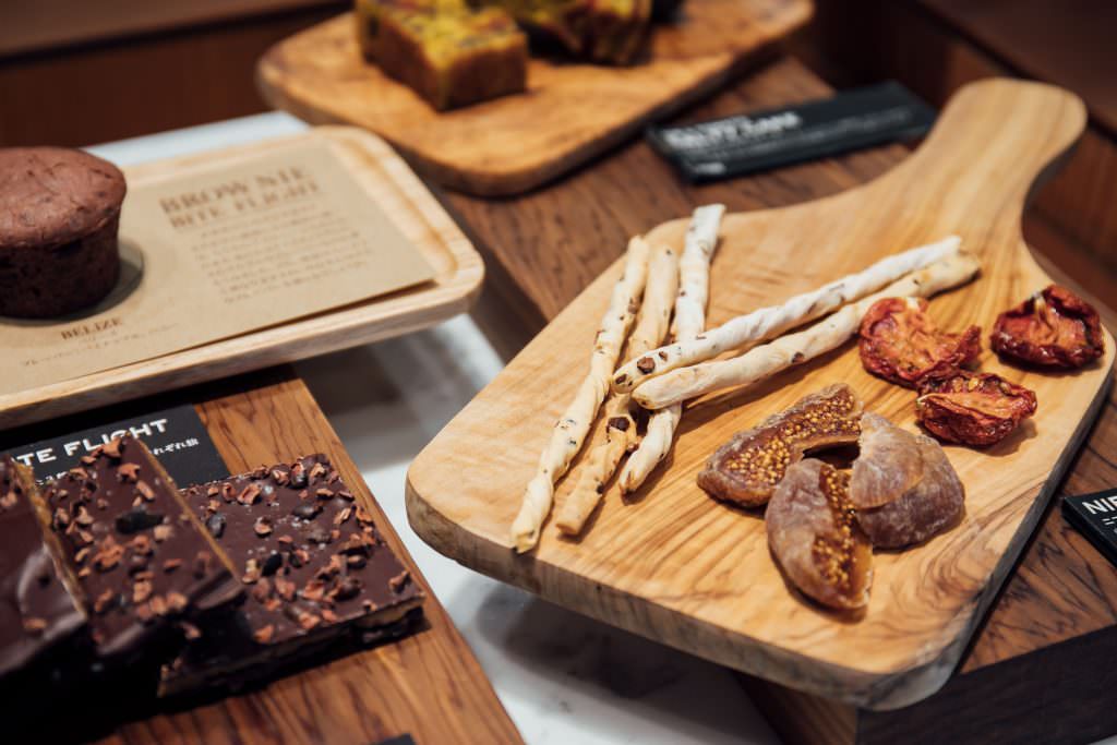 ช็อกโกแลตจากร้าน Dandelion Chocolate ในย่านคุระมะเอะ (Kuramae)