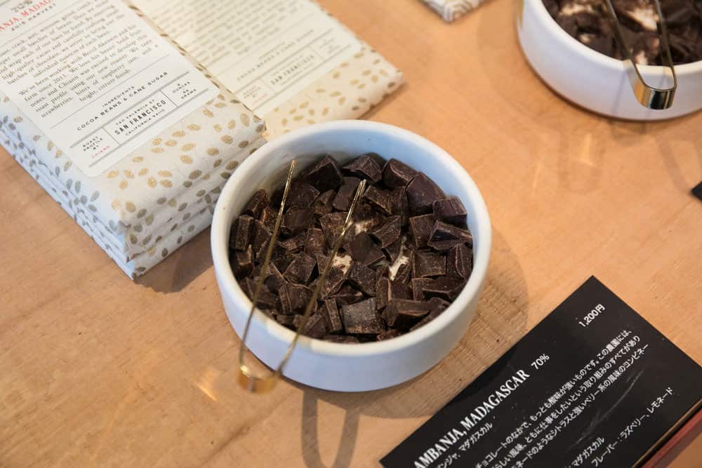 ช็อกโกแลตที่มีให้ลองชิม จากร้าน Dandelion Chocolate