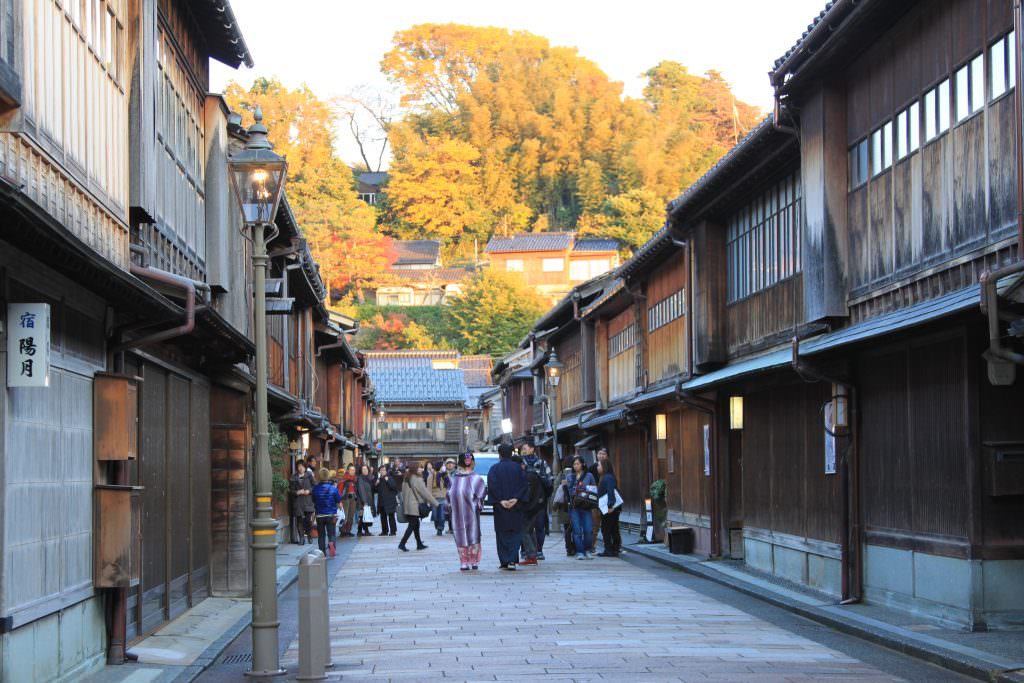 ย่านเมืองเก่า Higashi Chaya District