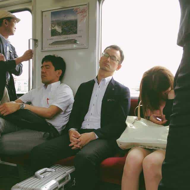 Inemuri ควรแปลได้ว่า “การหลับต่อหน้าต่อตา”