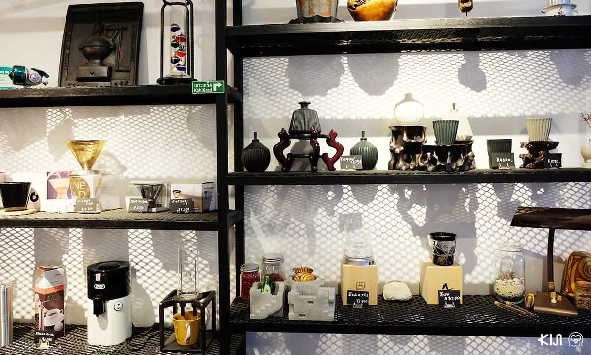 ของที่ขายภายในร้าน ARISE ENTANGLE CAFE