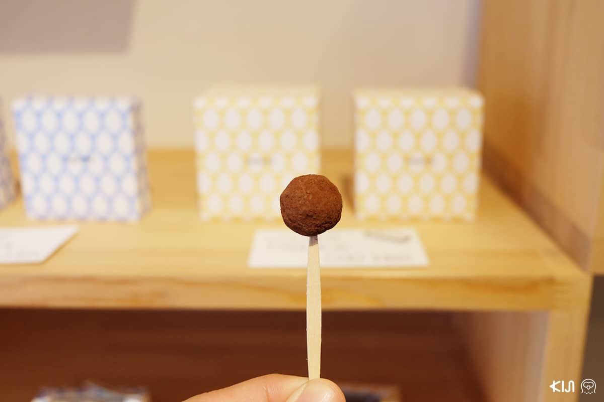 ช็อกโกแลตรสละมุนในกล่องดีไซน์เก๋