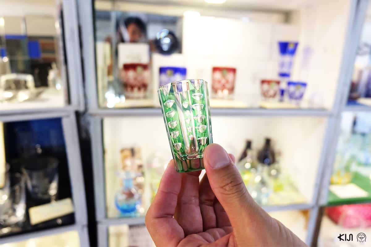 แก้วลวดลายต่างๆ จาก Glass Lab