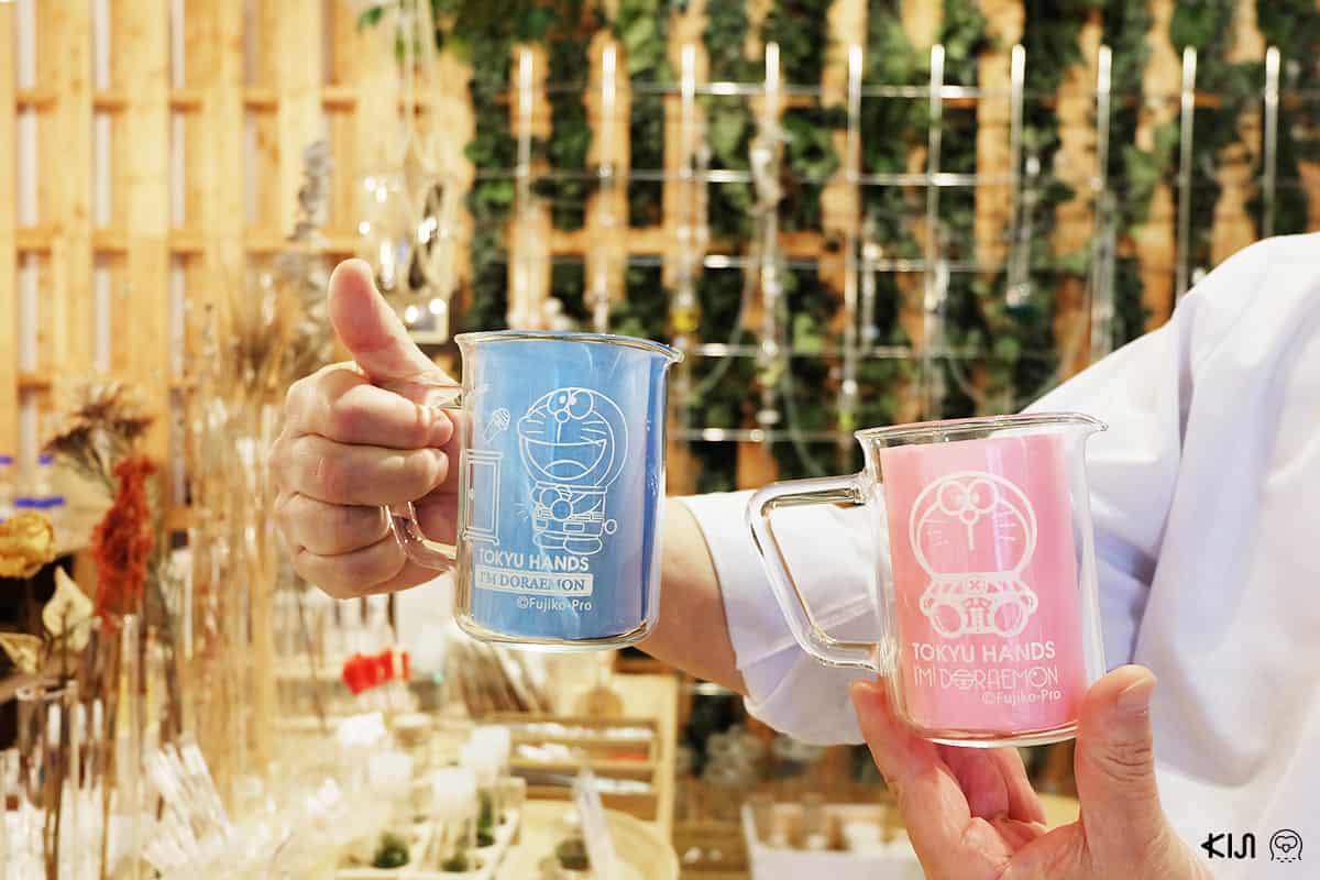 บีกเกอร์ลายโดเรม่อนจากร้าน Rikashitsu