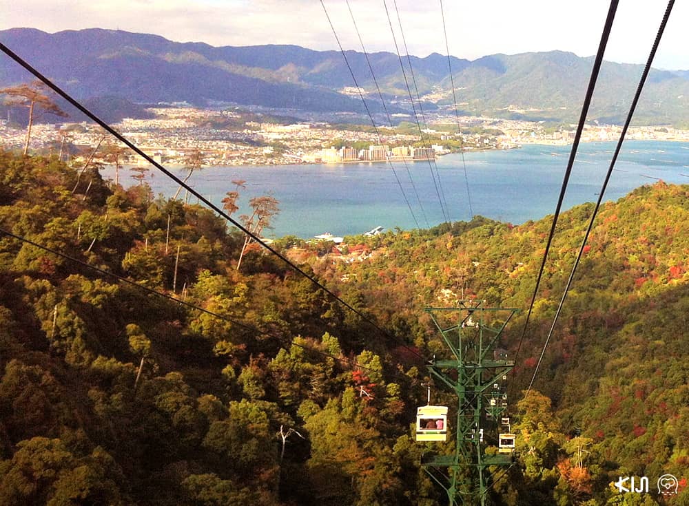 เคเบิลไปยังชิชิอิวะ บนเกาะมิยาจิม่า (Miyajima Island)