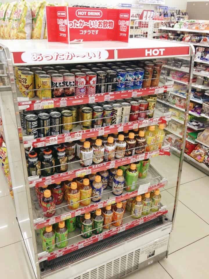 ตู้แบบร้อน(อุ่น) ภายในร้านสะดวกซื้อ