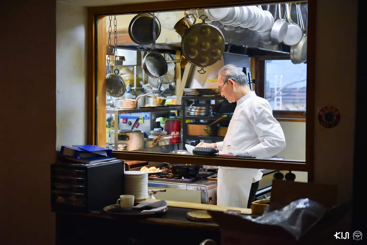 เชฟที่พิถีพิถันในการทำอาหารของร้าน Le Jardin Potager