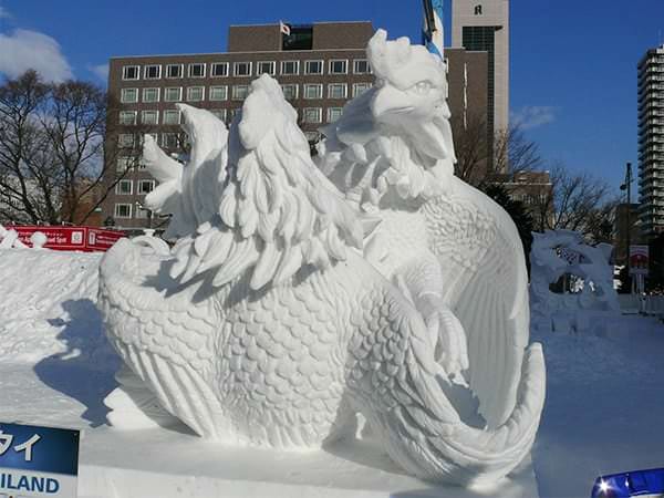 ผลงานแกะสลักหิมะ "Gai Chon" จากประเทศไทย คว้าอันดับ 1 เป็นแชมป์สมัยที่ 7 ในการแข่งขัน งานแกะสลักหิมะนานาชาติ  Sapporo Snow Festival ครั้งที่ 69 