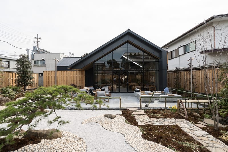 ด้านหลังของ Starbucks Coffee Kanetsuki Street Store