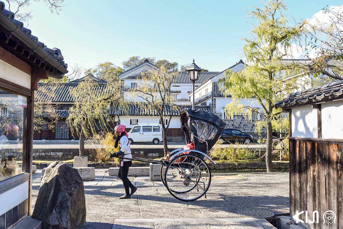 ที่คุราชิกิ มีบริการรถลากให้นั่งชมเมืองกันแบบชิลๆ ด้วยนะ