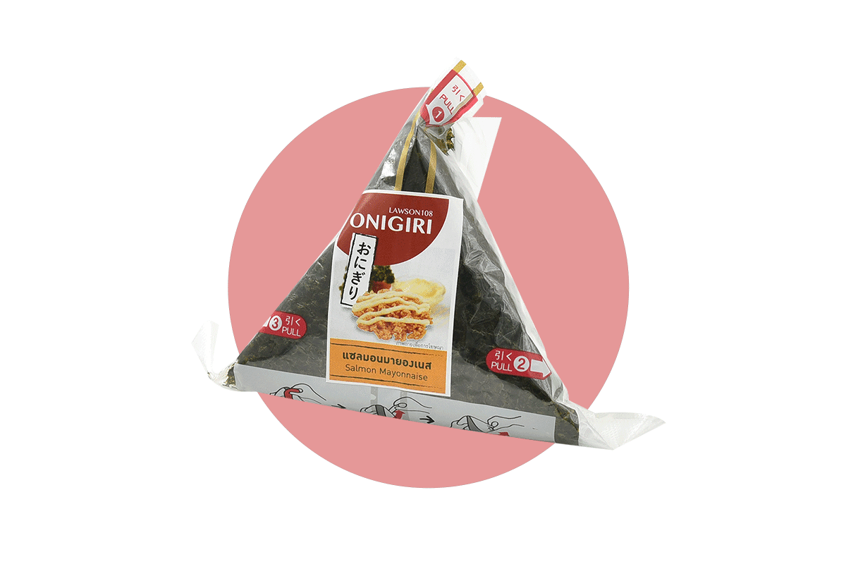 โอนิกิริ ในร้านสะดวกซื้อที่ประเทศไทย : Salmon Mayonnaise (Lawson) ราคา 40 บาท