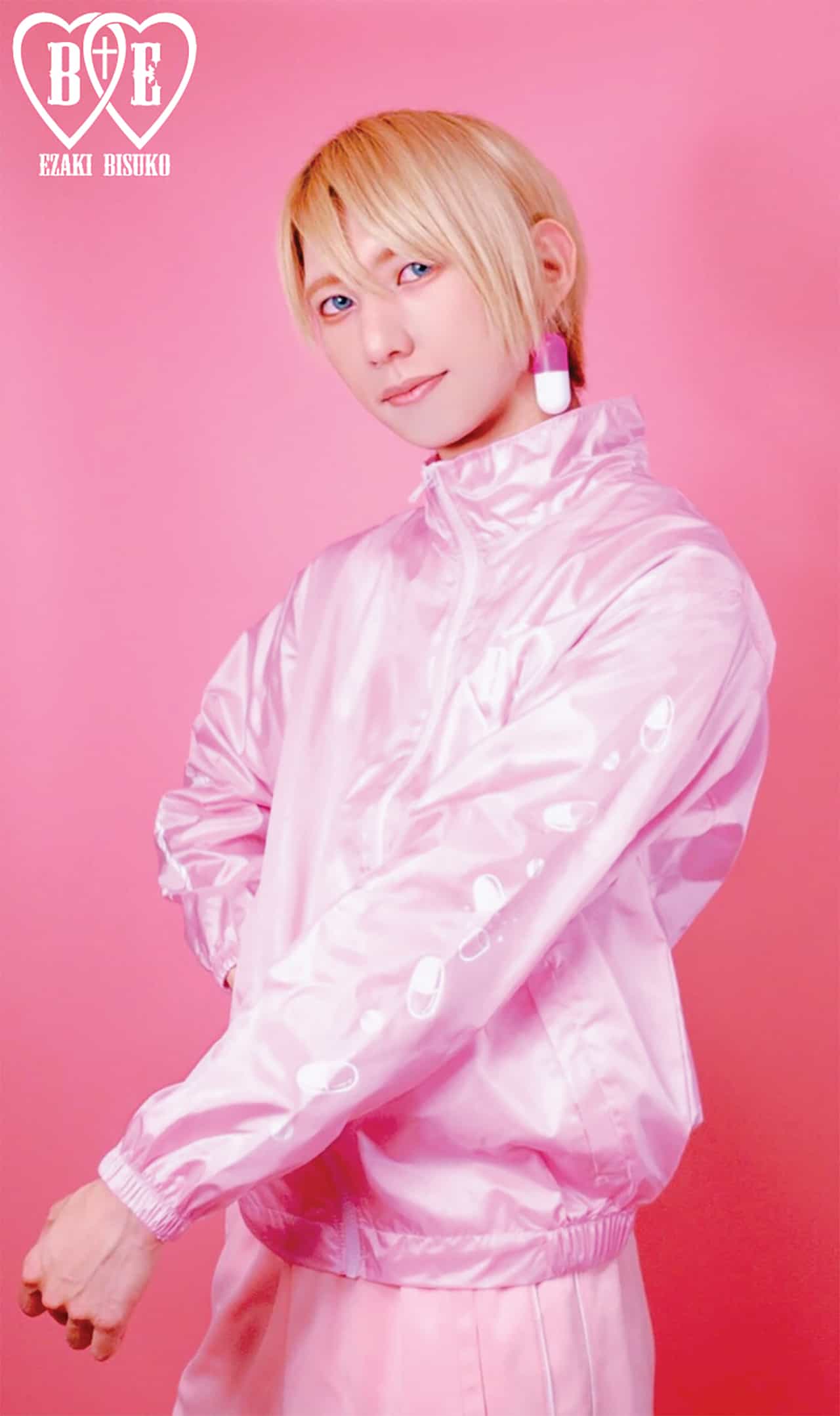 บิสุโกะ เอซากิ (江崎びす子) ผู้บุกเบิกเทรนด์ Yami Kawaii