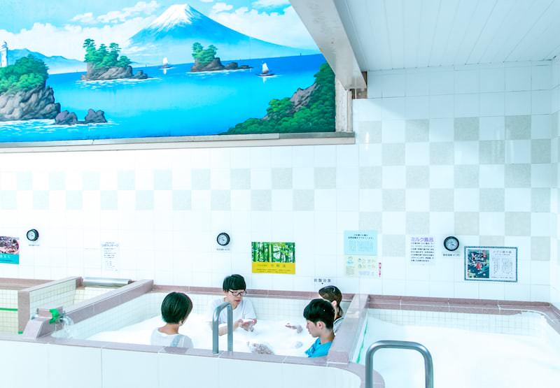 Idobata Art in Kosugiyu