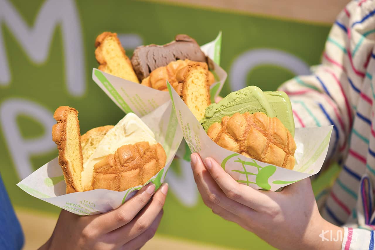 Melonpan Ice-Cream 119 บาท/ชิ้น จากร้าน Melonpan Ice-Cream (เมล่อนปังไอศกรีม)