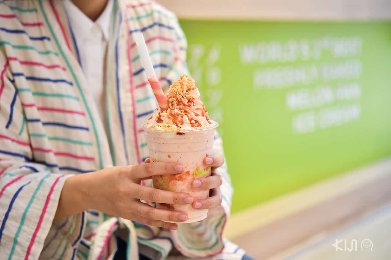 Melonpan Milk Shake (Strawberries Shortcake) 110 บาท จากร้าน Melonpan Ice-Cream