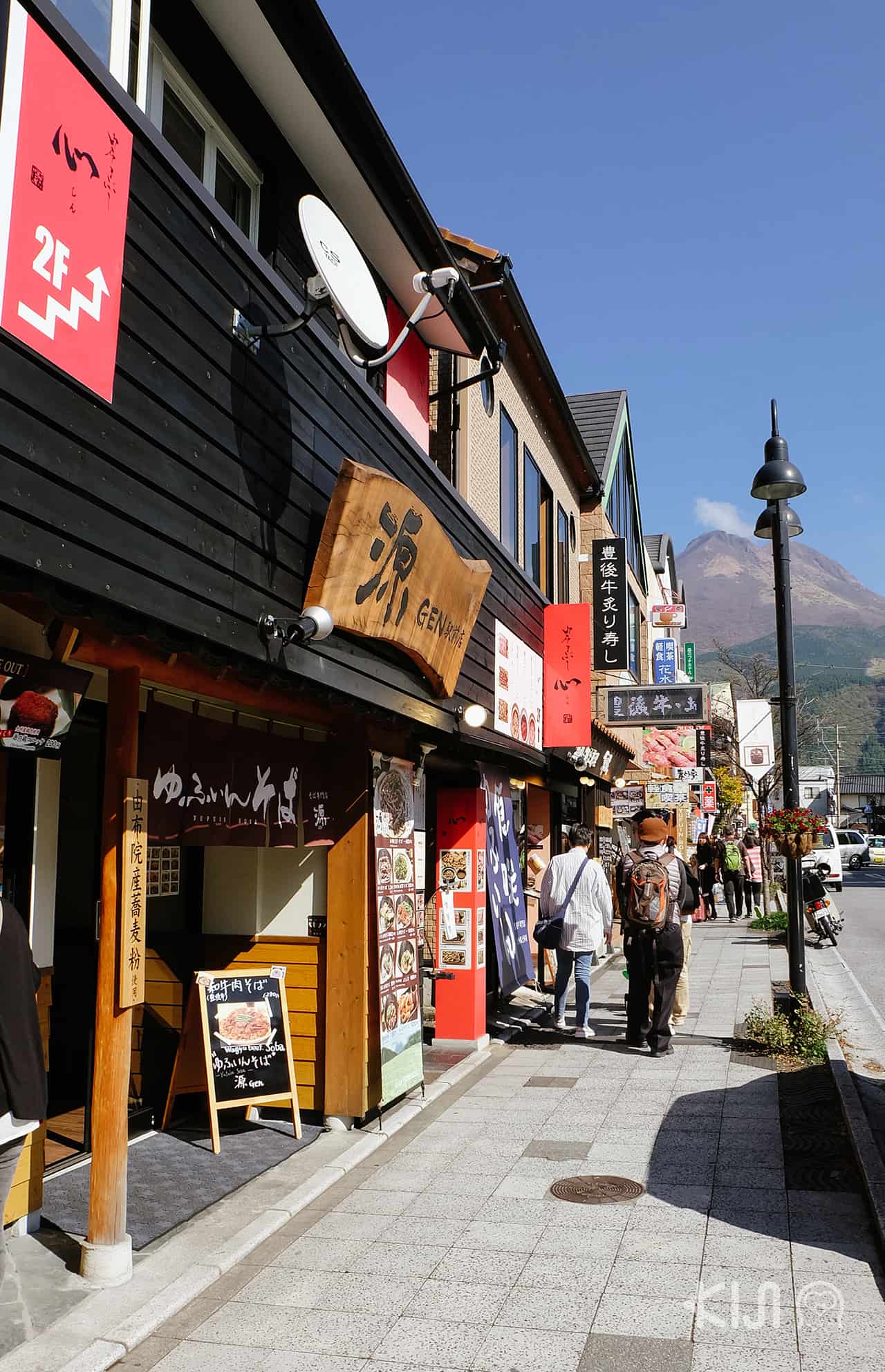 ร้านรวงต่างๆภายในหมู่บ้านยุฟุอิน (Yufuin)