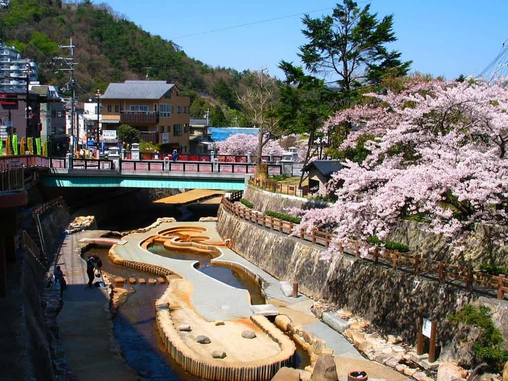 วิธีไปโกเบ (Kobe) - อาริมะออนเซ็น (Arima Onsen)