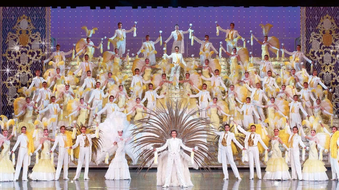 คณะละครเวทีทาคาระซึกะที่นักแสดงเป็นผู้หญิงทั้งหมด (Takarazuka)