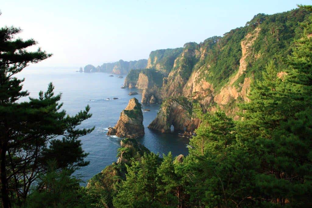 หน้าผาคิตะยามาซากิ (Kitayamazaki Coast) จังหวัดอิวาเตะ