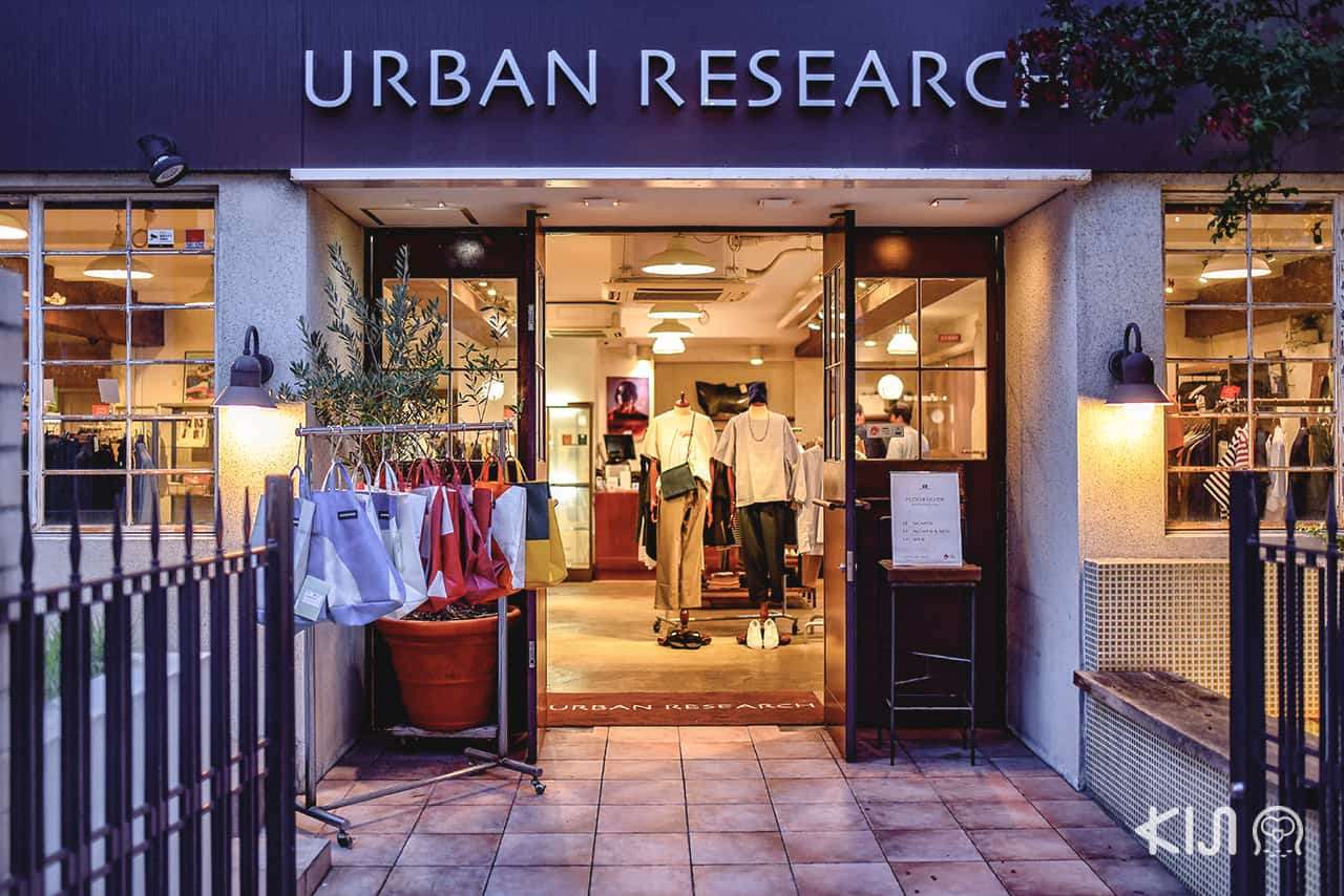 ร้าน Urban Research ที่ถนน Orange Street ในโอซาก้า