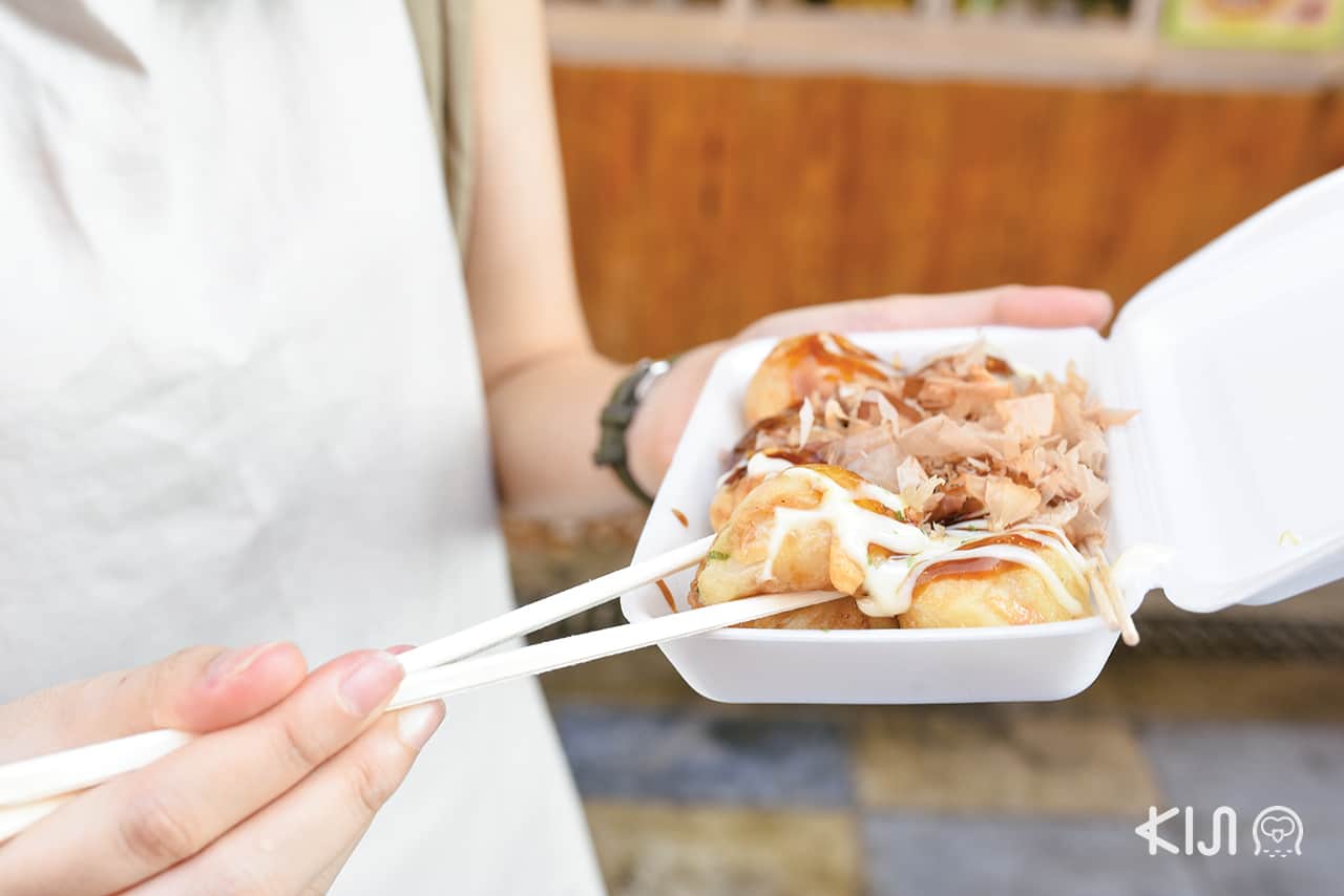 Takoyaki たこ焼き