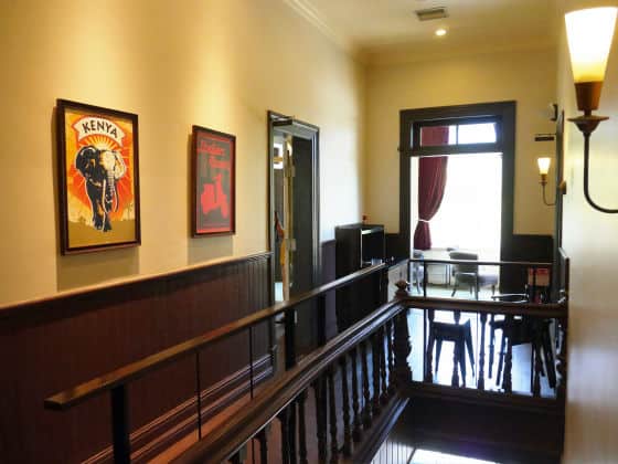 การตกแต่งภายในร้าน Starbucks Coffee Kobe Kitano Ijinkan