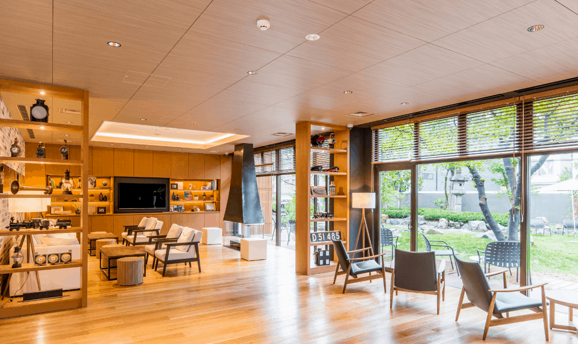 โซนพื้นที่ส่วนกลางภายในโณงแรมพรีเมียมแคปซูลในญี่ปุ่น 