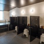 ห้องน้ำที่โรงแรมพรีเมียมแคปซูลในญี่ปุ่น