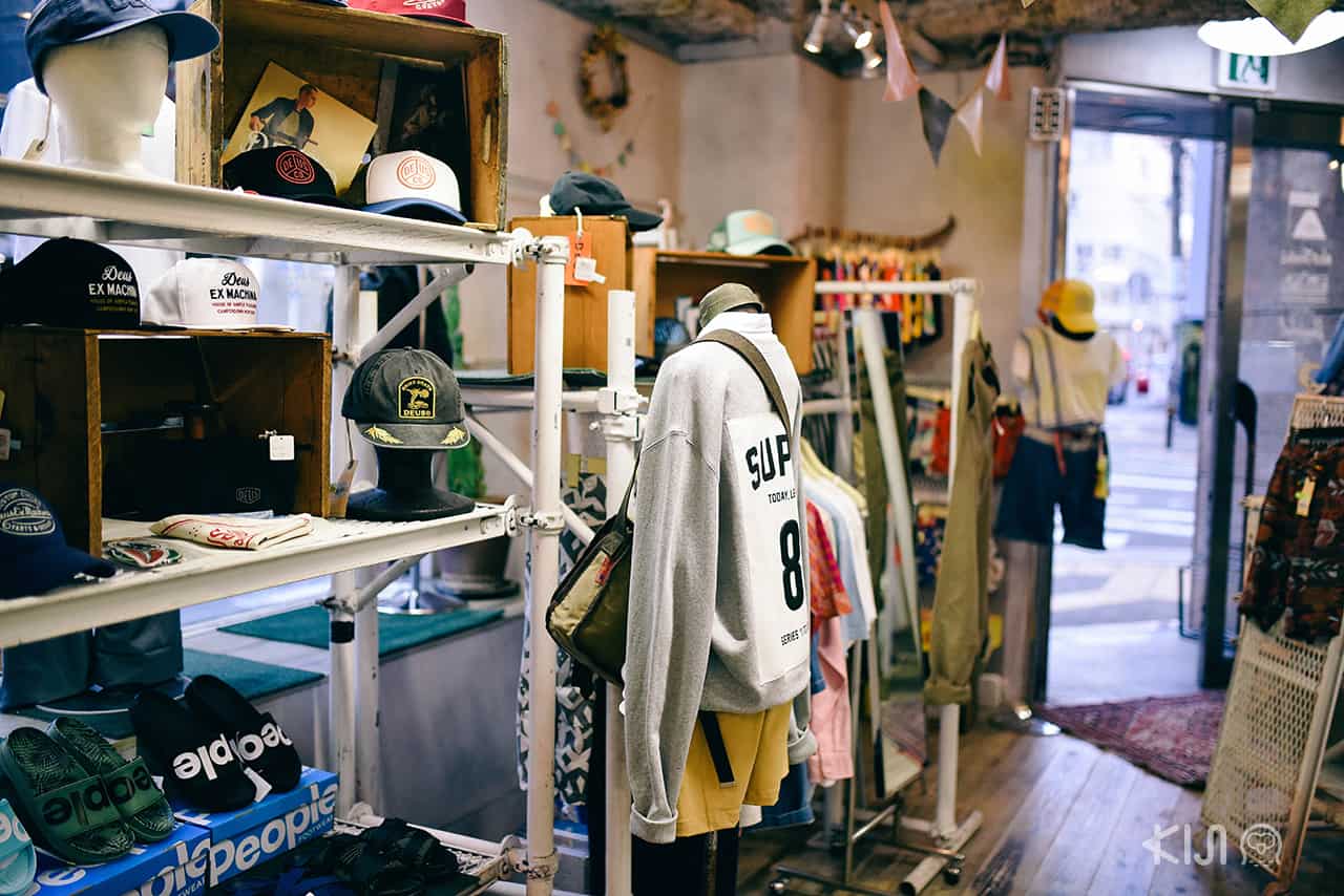 เสื้อผ้าที่ถนน Orange Street