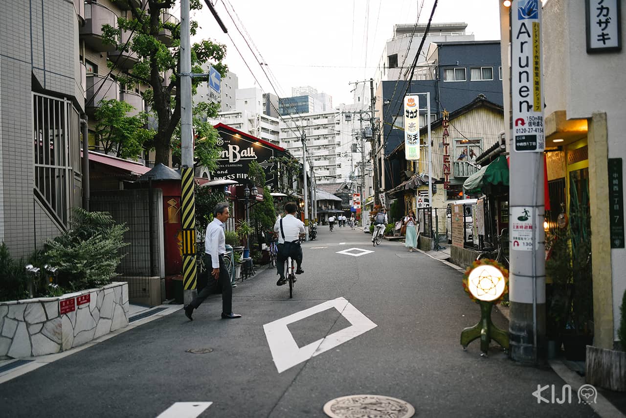 บรรยากาศย่าน Nakazakicho ในโอซาก้า