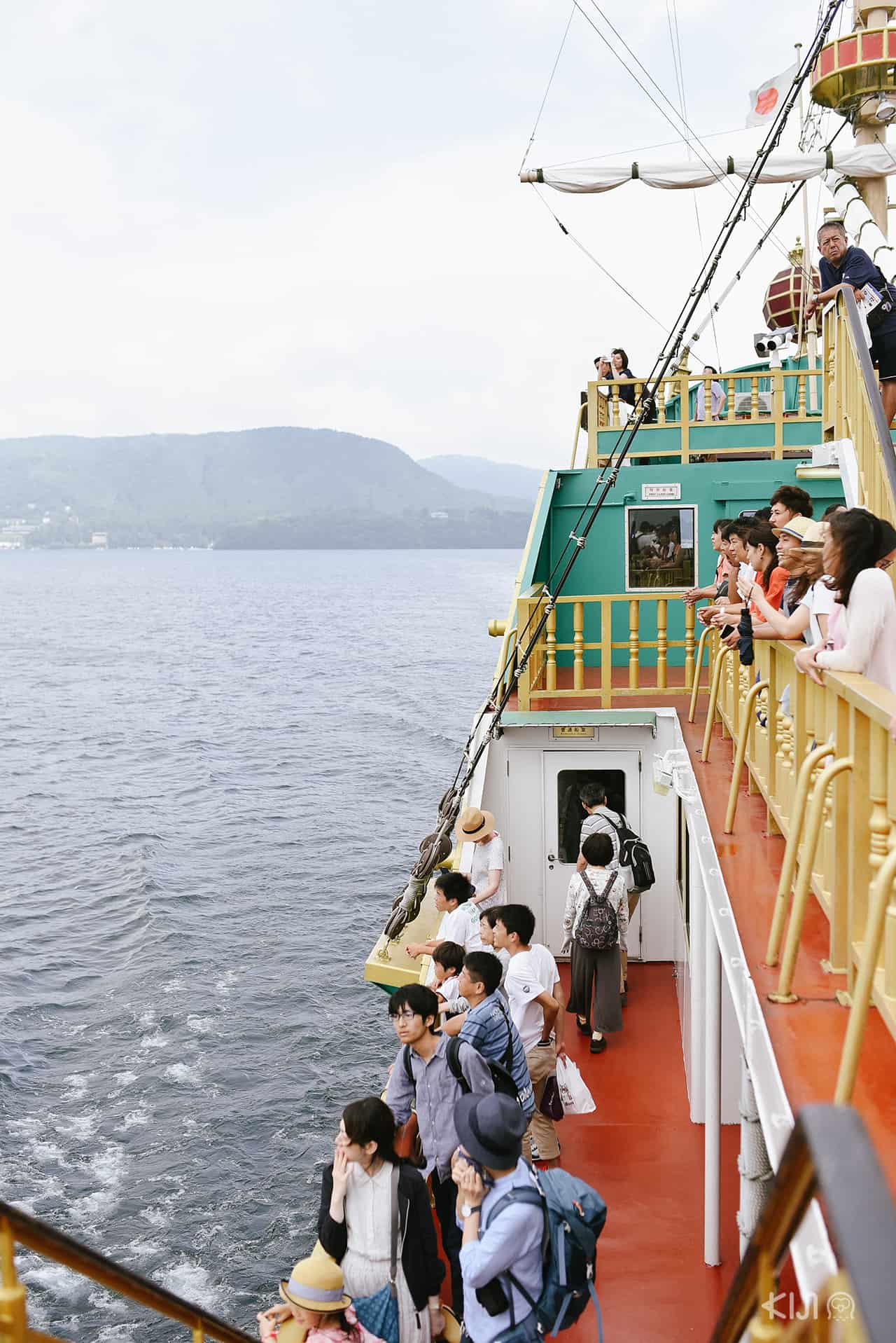Hakone Sightseeing Cruise เรือนำเที่ยวชมรอบทะเลสาบอาชิ (Lake Ashi)