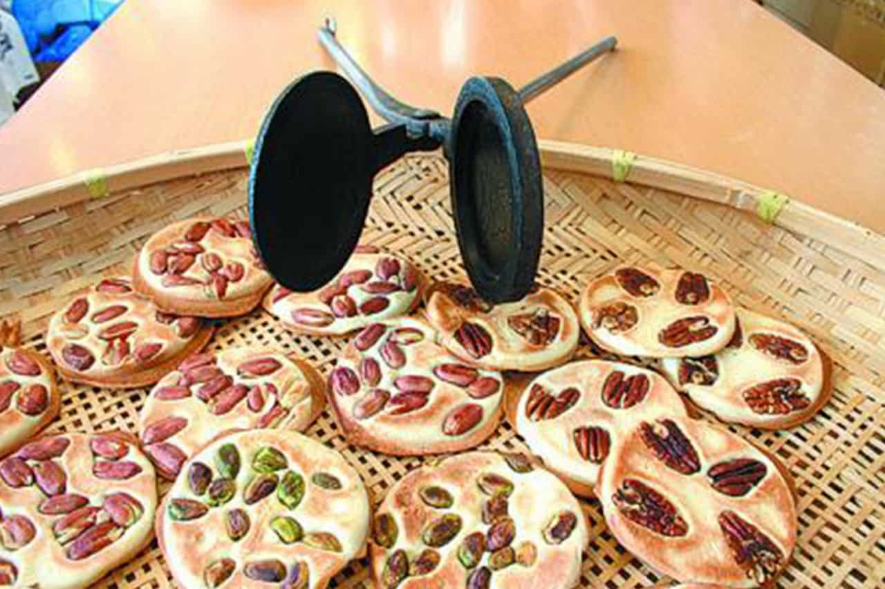 ขนมเซมเบ้สารพัดถั่วจากร้านโอยาม่า จังหวัดอาโอโมริ(aromori) ภูมิภาคโทโฮคุ(Tohoku)