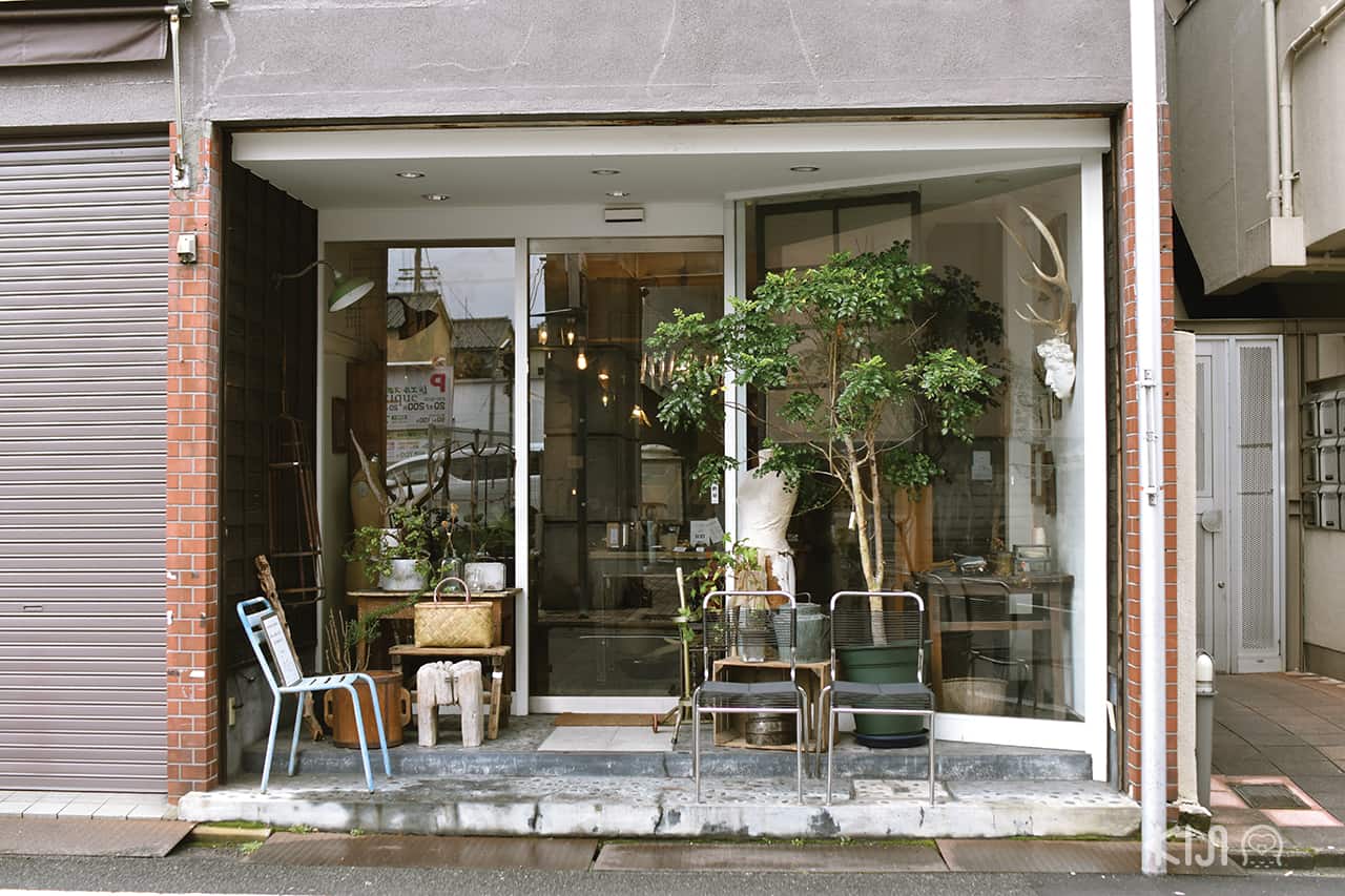 ร้าน Montique ร้านขายของใช้และของตกแต่งบ้านสไตล์วินเทจ ในย่านอิชิโจจิ (Ichijoji)