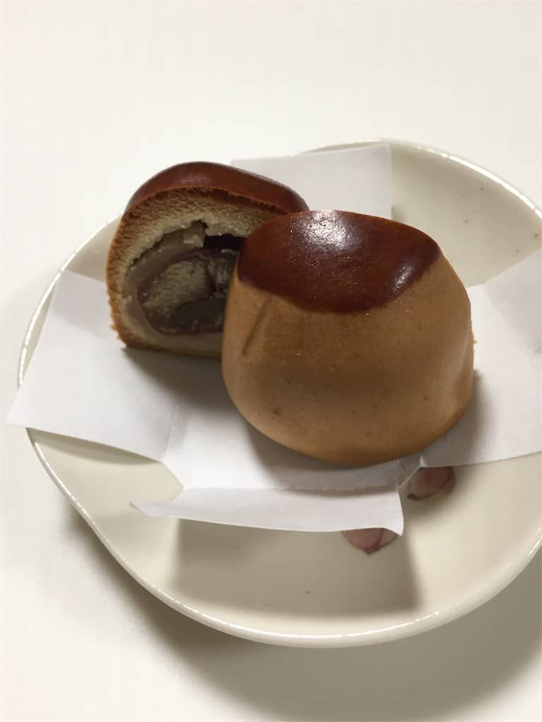 ร้านโคเก็ตสึโด (Kogetsudo) ในจังหวัดฟุกุโอกะเป็นผู้ผลิตขนมฮิโตสึกุริ