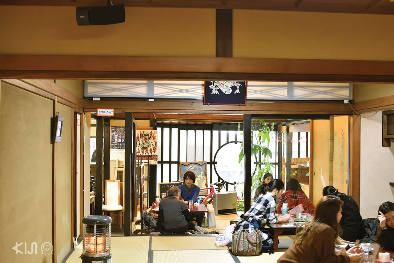 บรรยากาศภายในร้าน Cherry’s Spoon