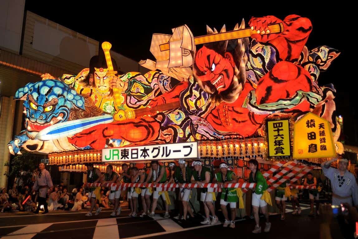 เทศกาลอาโอโมริเนบูตะ (Aomori Nebuta Festival) ภูมิภาค โทโฮคุ จัดใน หน้าร้อน