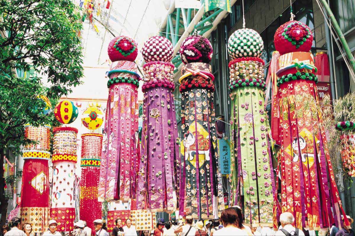เทศกาล หน้าร้อน ใน โทโฮค : เทศกาลเซนไดทานาบาตะ (Sendai Tanabata Festival)