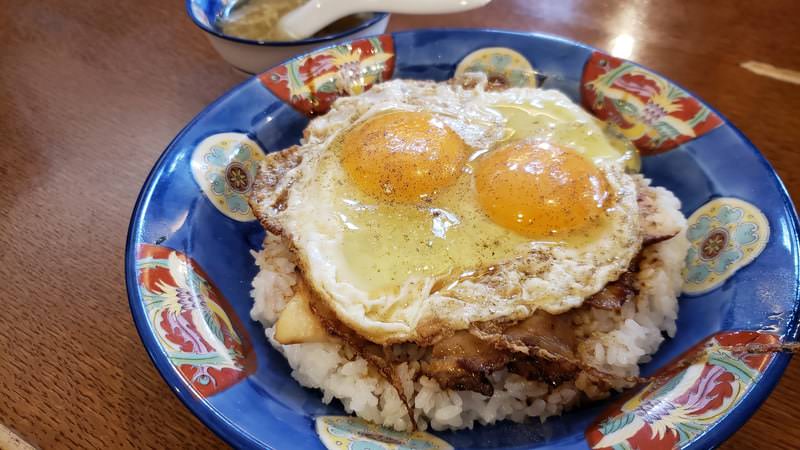 ข้าวหน้าหมูย่างไข่ดาว (Yakubuta Tamago Meshi) จ.เอฮิเมะ (Ehime)