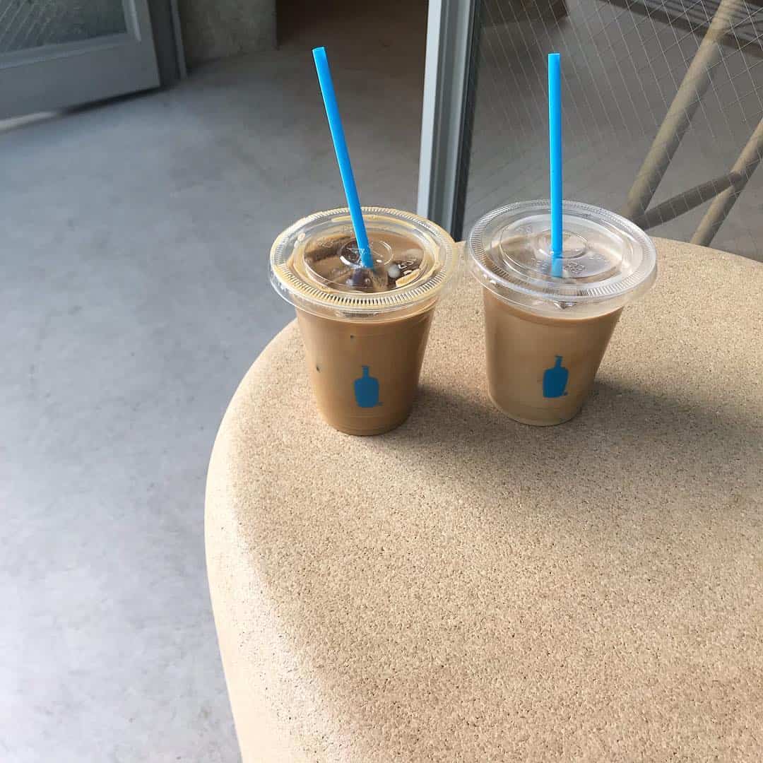 กาแฟของ คาเฟ่ Blue Bottle Coffee สาขาใน โตเกียว