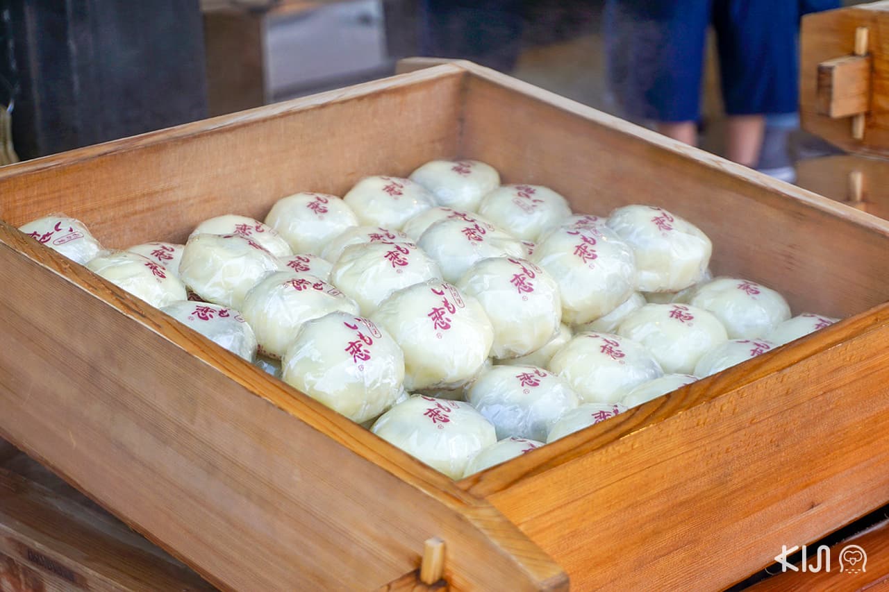 ซาลาเปาไส้มันหวาน ขนมขึ้นชื่อของเมือง คาวาโกเอะ