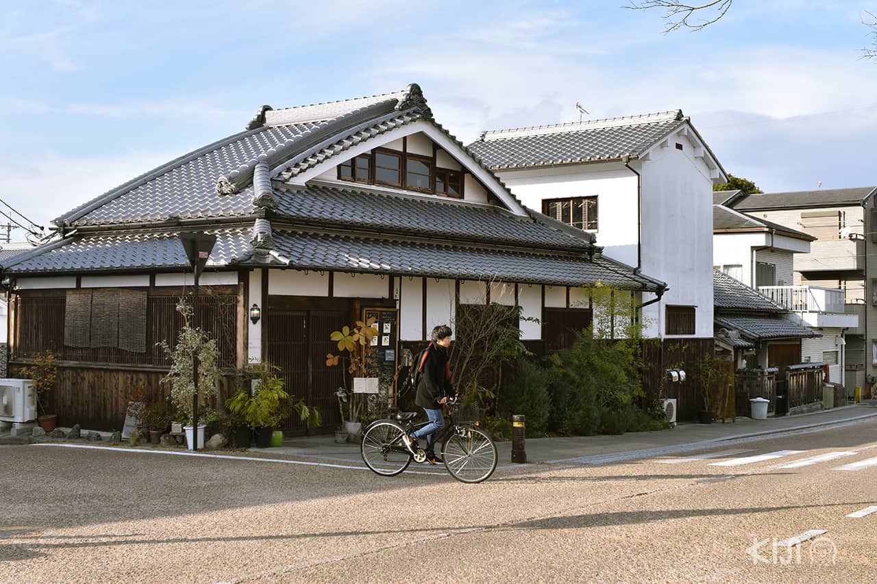 บ้านเรือนทรงโบราณในย่านอิไมโช