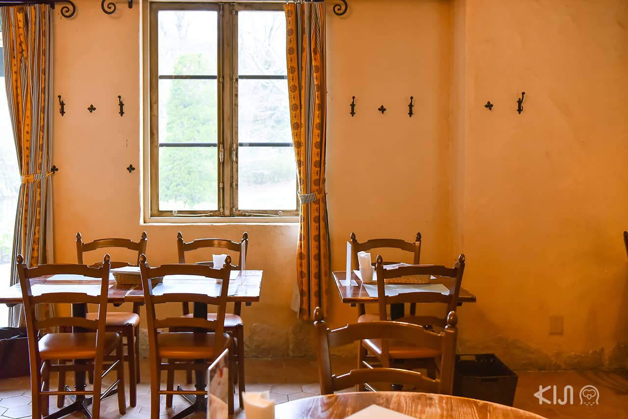 บรรยากาศภายใน Restaurant Le Petit Prince