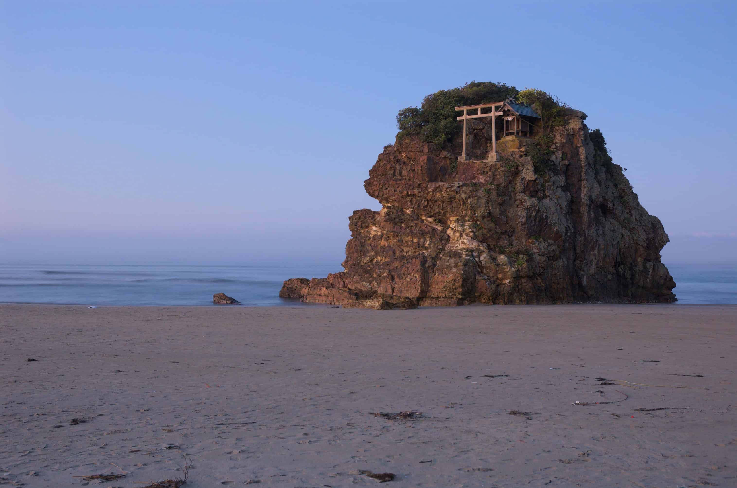 Shimanekko Tour 1 Day Trip : Inasanohama Beach