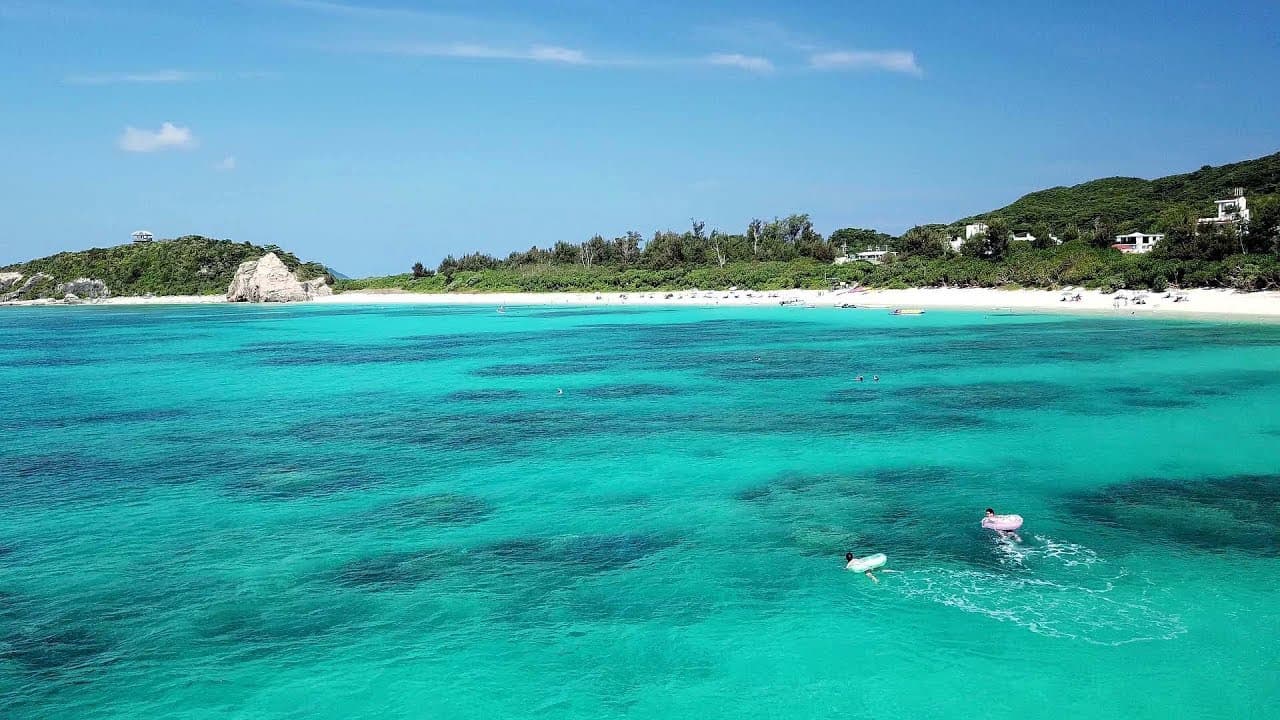 หาดอาฮะเรน (Aharen Beach)
