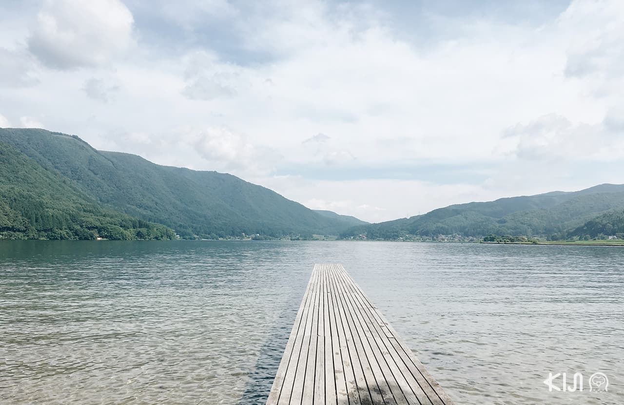 ริมทะเลสาบคิซากิ (Lake Kizaki)